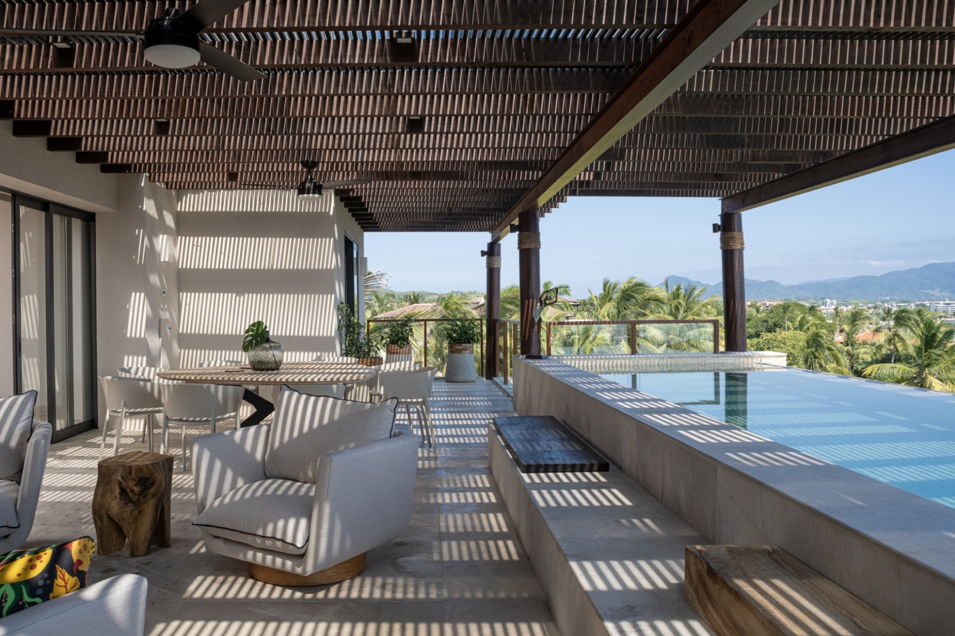 Picture of JayMaar Escape