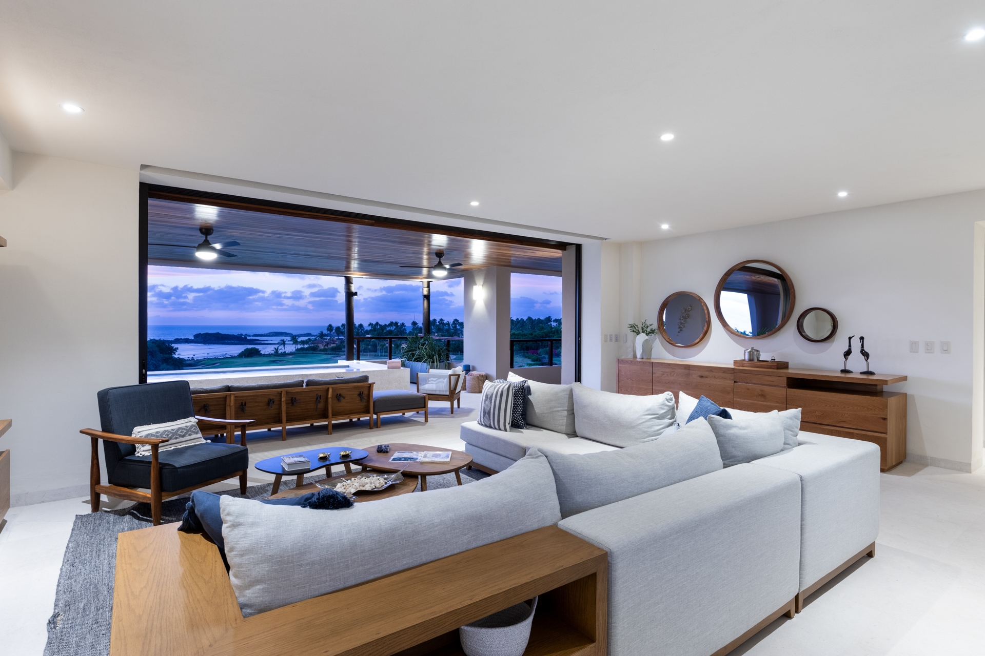 Picture of Marietas 202D