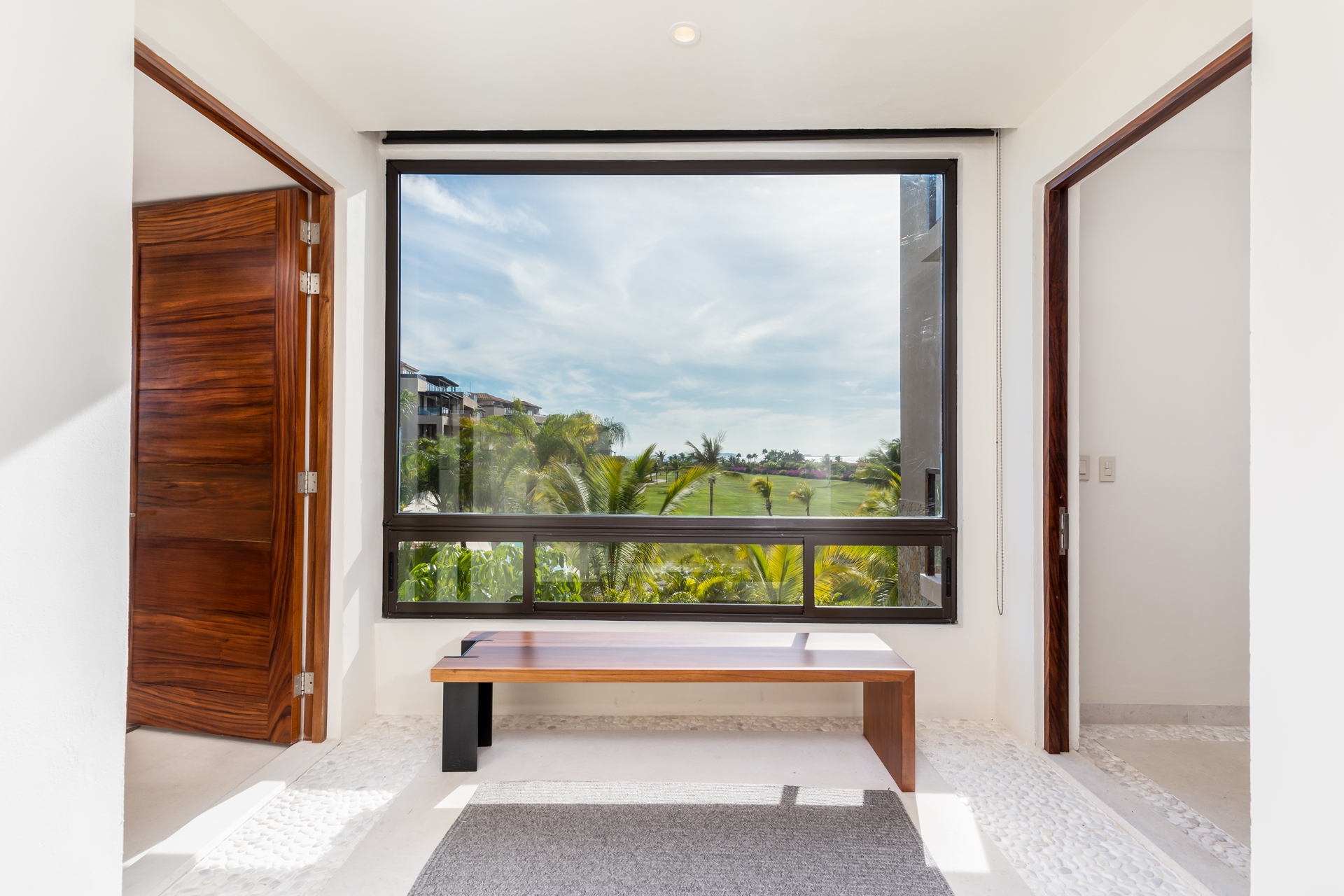 Picture of Marietas 202D