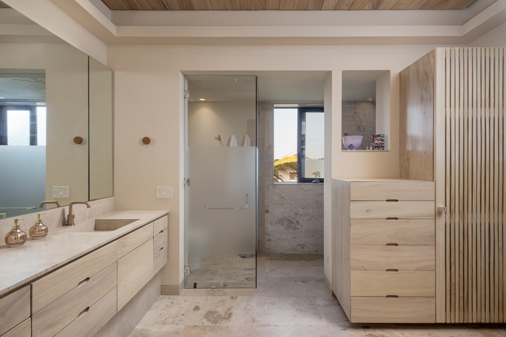 Picture of JayMaar Escape